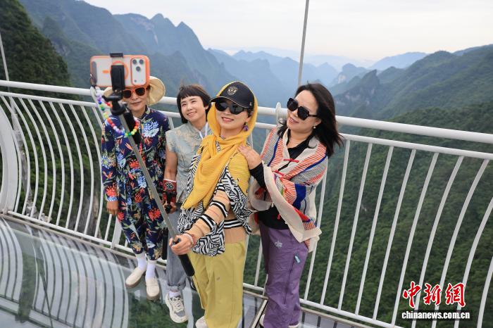 聚焦AI驱动的个性化内容推荐，为您呈现最关心的赛事信息。 - 爱游戏